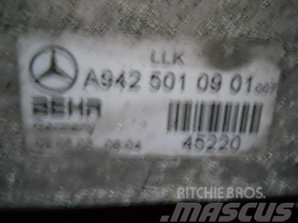 Mercedes-Benz Kühler, Ladeluftkühler Behr 9425010901 Actros Κινητήρες