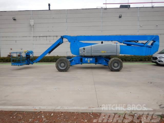 Genie Z135-70RT Articulated boom lifts