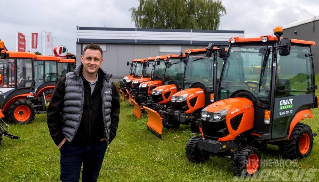 Kubota BX231 with CABIN MAUSER Compact tractors