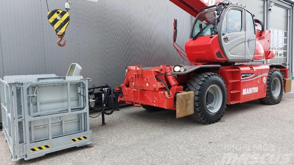 Manitou MRT 3255 / with 5to. winch and man basket PSE4400/ Telescopic handlers