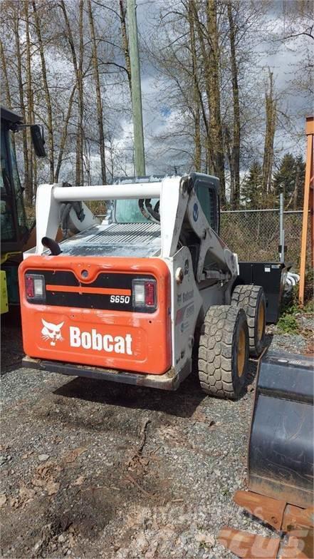 Bobcat S650 Skid steer loaders