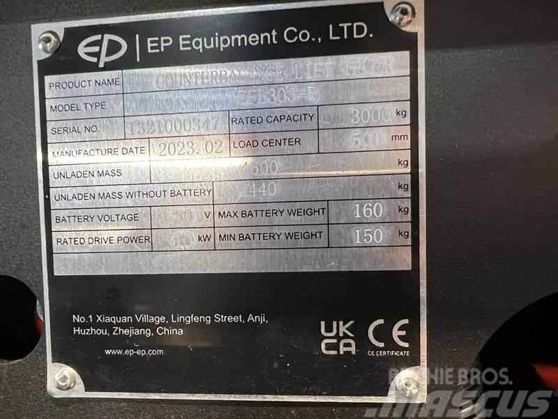 EP EFL303-B met een hefhoogte van 4,8 meter Electric forklift trucks