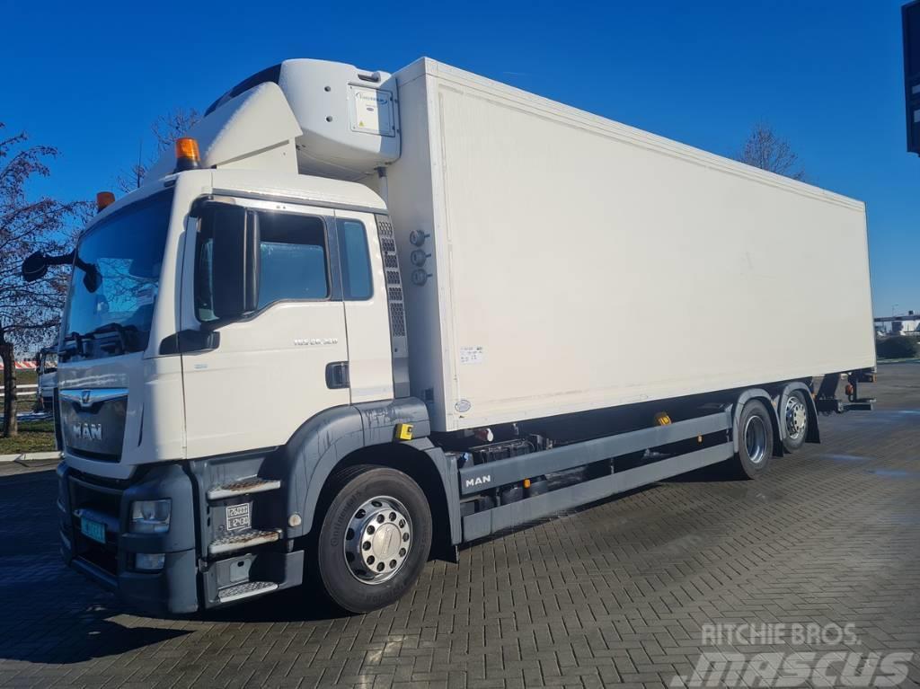 MAN 26.320 EU brief 9.8m Temperature controlled trucks