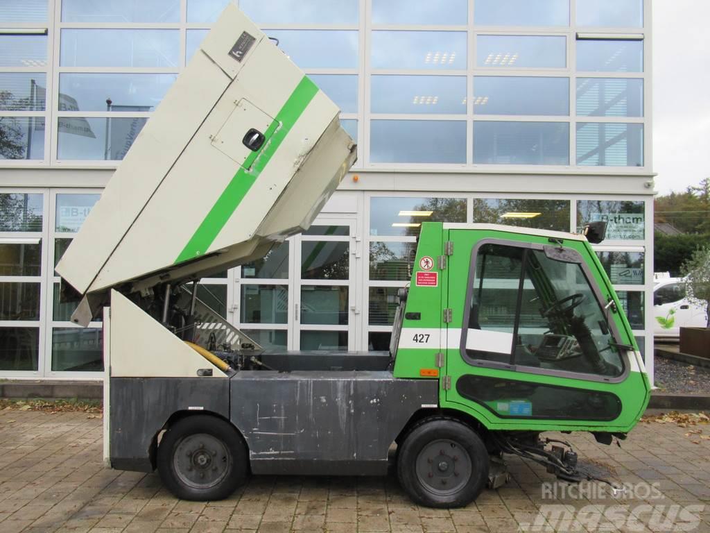 Tennant HMF 214 Veegmachine, DEFECT / FOR PARTS Sweepers