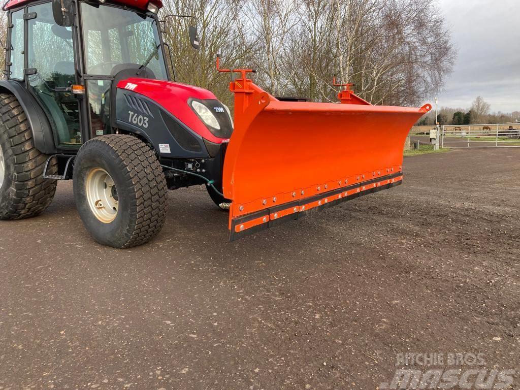 Ditch Witch Tomlinson 8 ft hydraulic snow plough Sweepers