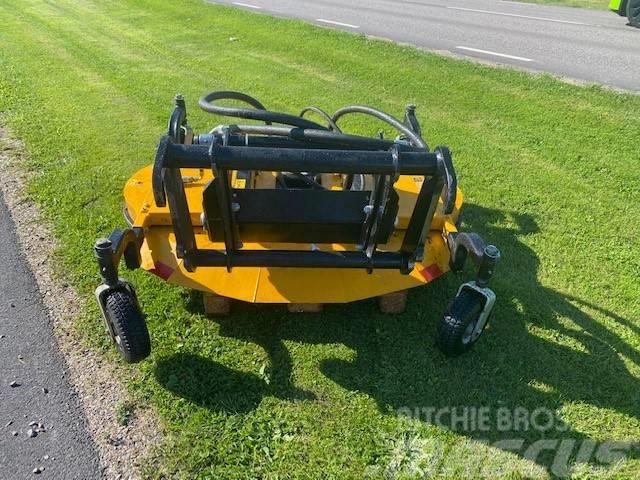 Stensballe TH 1500L Mounted and trailed mowers