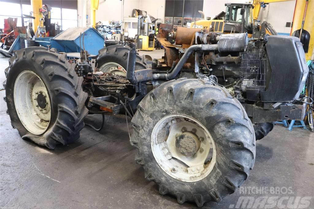 Valtra Valmet 6200 dismantled. Only spare parts Tractors