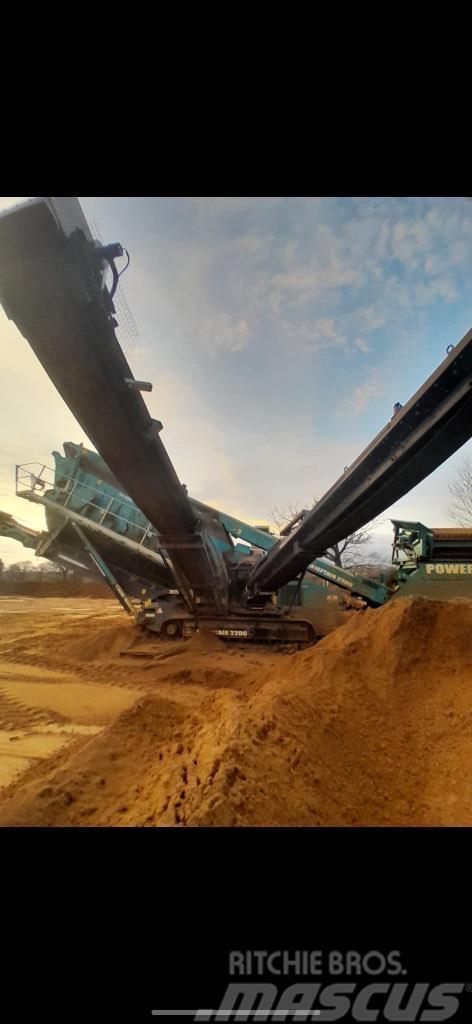 PowerScreen Chieftain 2200 Mobile screeners