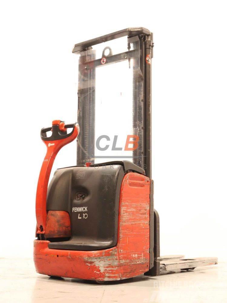 Linde L-10 / 379 Self propelled stackers