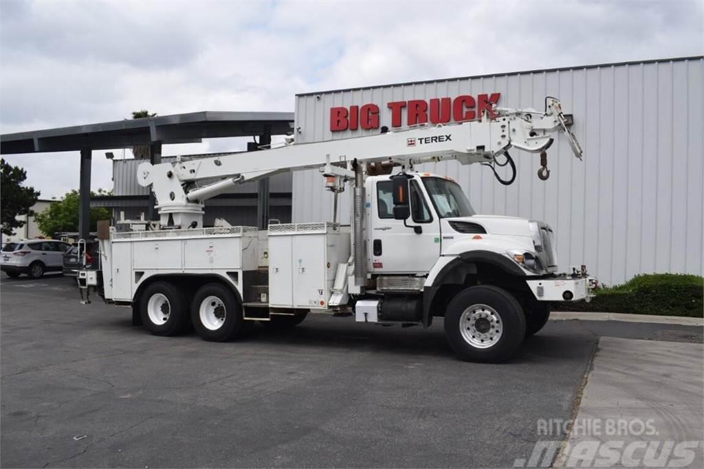 Terex COMMANDER 6060 Mobile drill rig trucks