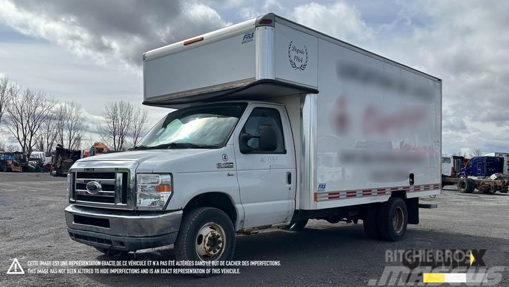 Ford E450 DAMAGED DRY BOX TRUCK Tractor Units