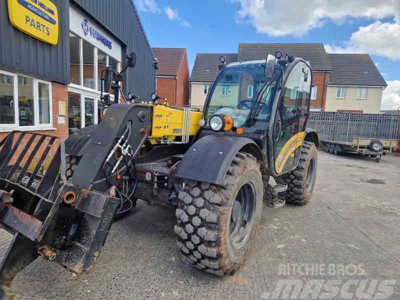 New Holland TH7.42 DEMO TELEHANDLER Telehandlers for agriculture