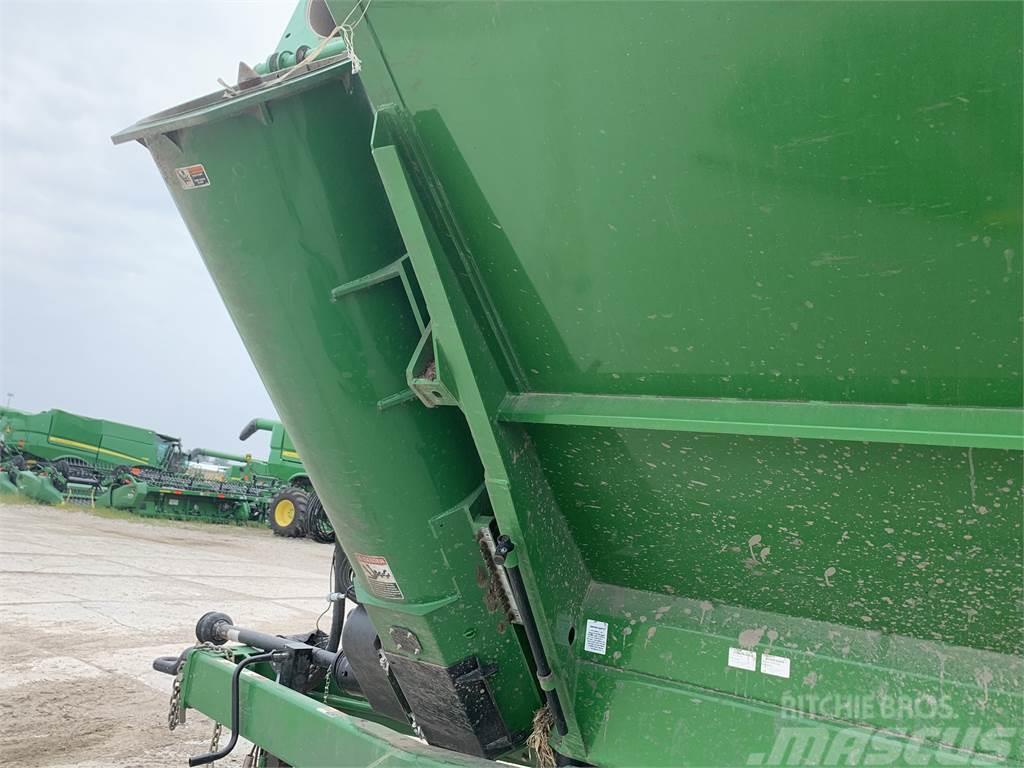 Brent 2096 Grain / Silage Trailers