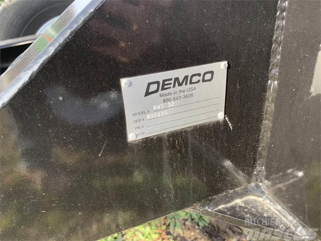 Demco AWS32 Grain / Silage Trailers