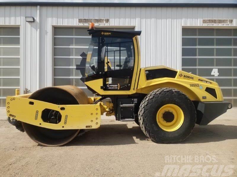 Bomag BW213DH-5 Single drum rollers