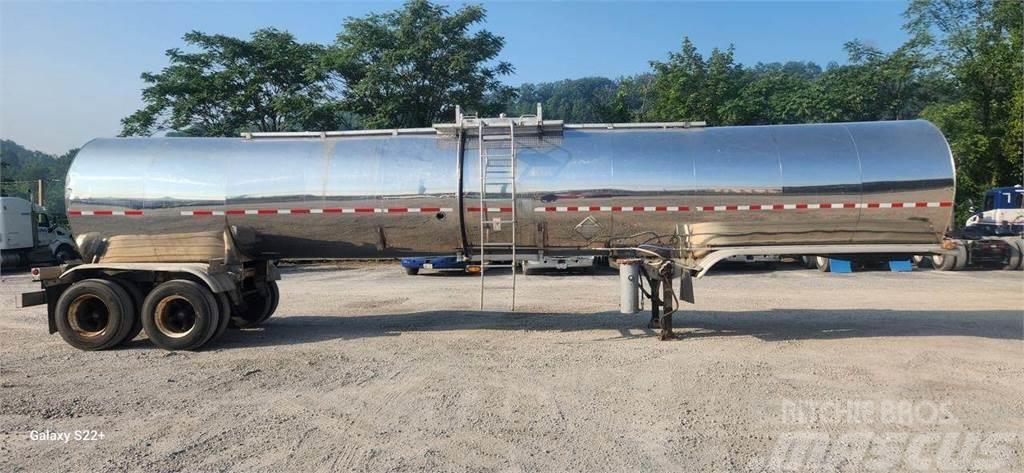 Brenner 7000 GALLON- STAINLESS - REAR DISCHARGE Tanker trailers