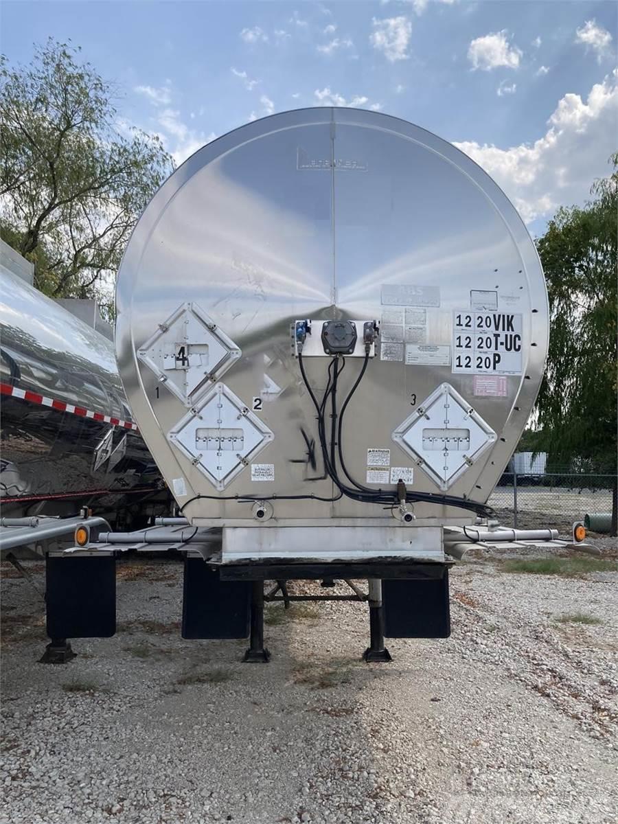 Brenner MC 307 | 7700 GAL STAINLESS | 3 COMP Tanker trailers
