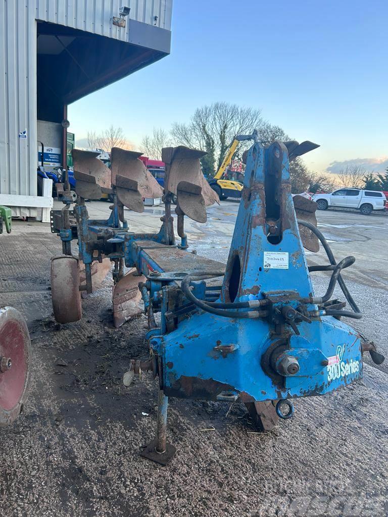 Ransomes TSR300S 4 Furrow Conventional ploughs