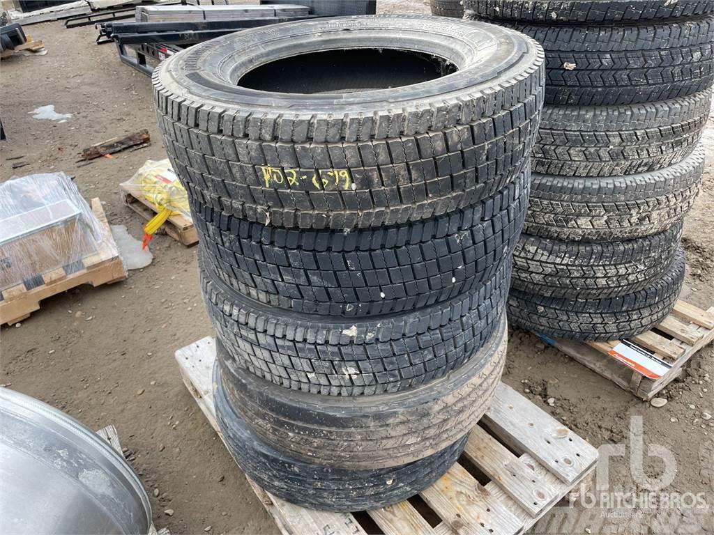 Continental Quantity of (5) 225/70R19.5 Tyres, wheels and rims