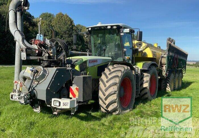 CLAAS XERION 3800 TRAC Manure spreaders