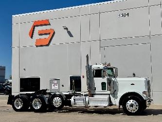 Peterbilt 389