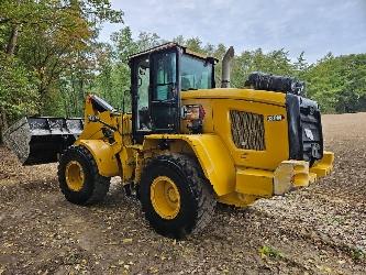 CAT 930 M