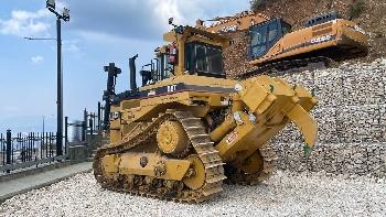 CAT D 9 N