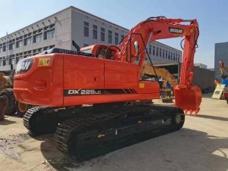 Doosan DX 225