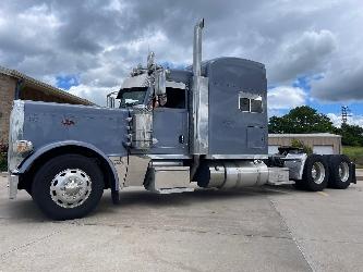 Peterbilt 389