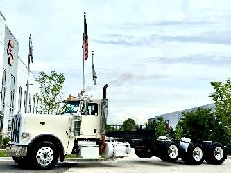 Peterbilt 389
