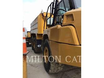 CAT 725C2