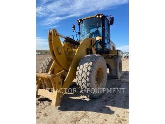 CAT 930M