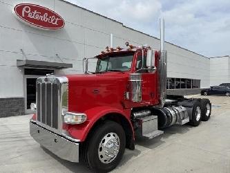 Peterbilt 389