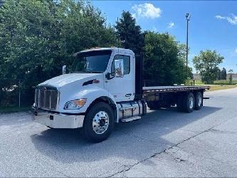 Peterbilt 548