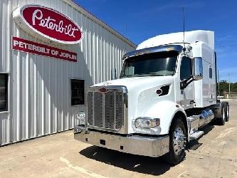 Peterbilt 567