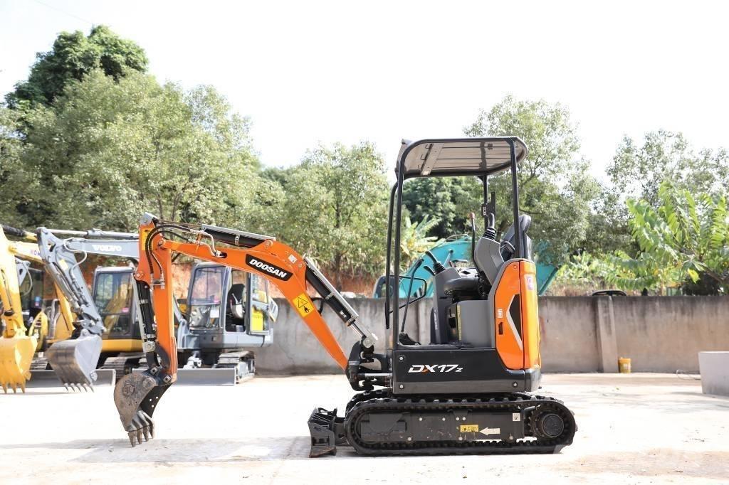Doosan DX 17 Εκσκαφείς με ερπύστριες