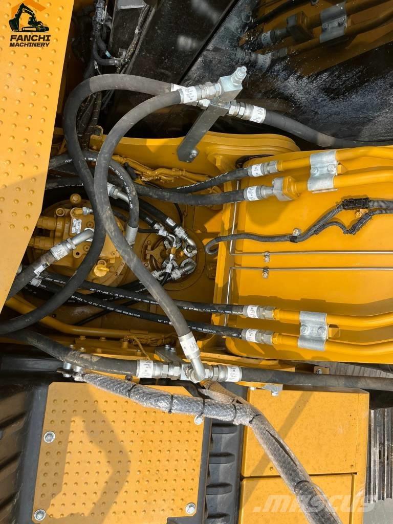 CAT 323 Εκσκαφείς με ερπύστριες