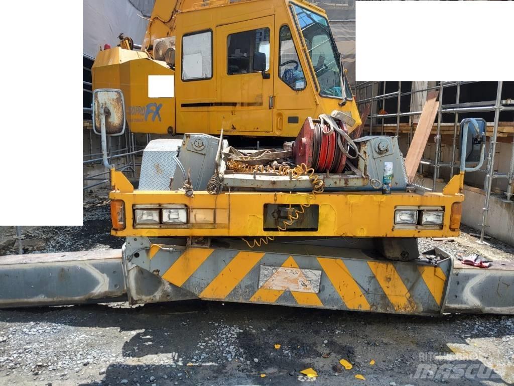Tadano TR 250 M-5 Γερανοί ανώμαλου εδάφους