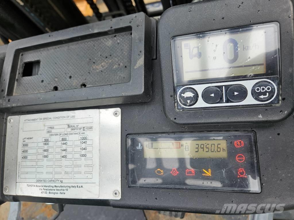 Toyota 8FGF18F Περονοφόρα ανυψωτικά κλαρκ με φυσικό αέριο LPG