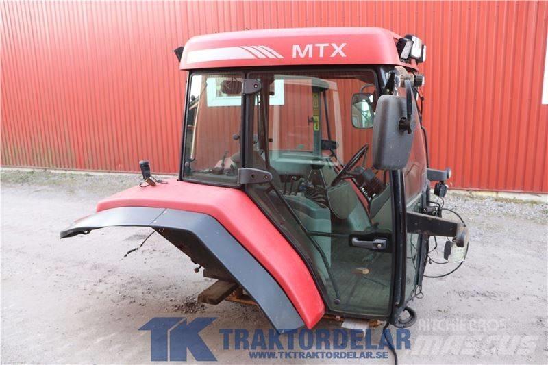 McCormick MTX 185 Καμπίνες και εσωτερικό