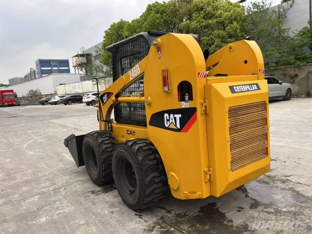 CAT 246B Μίνι φορτωτές