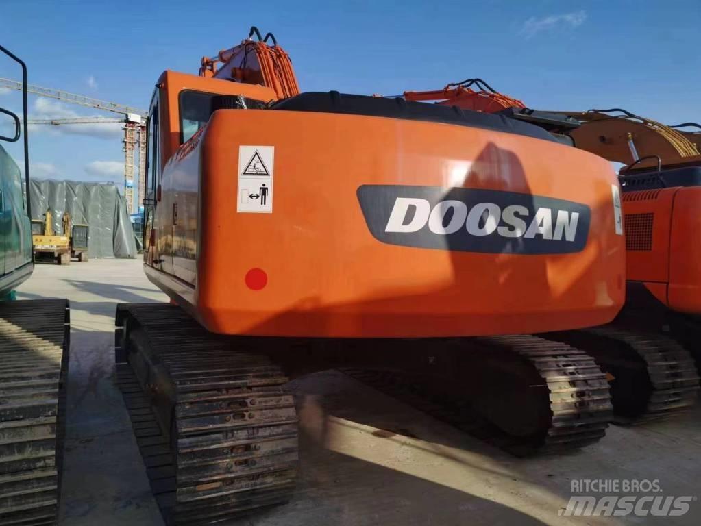 Doosan DH 220 Εκσκαφείς με ερπύστριες