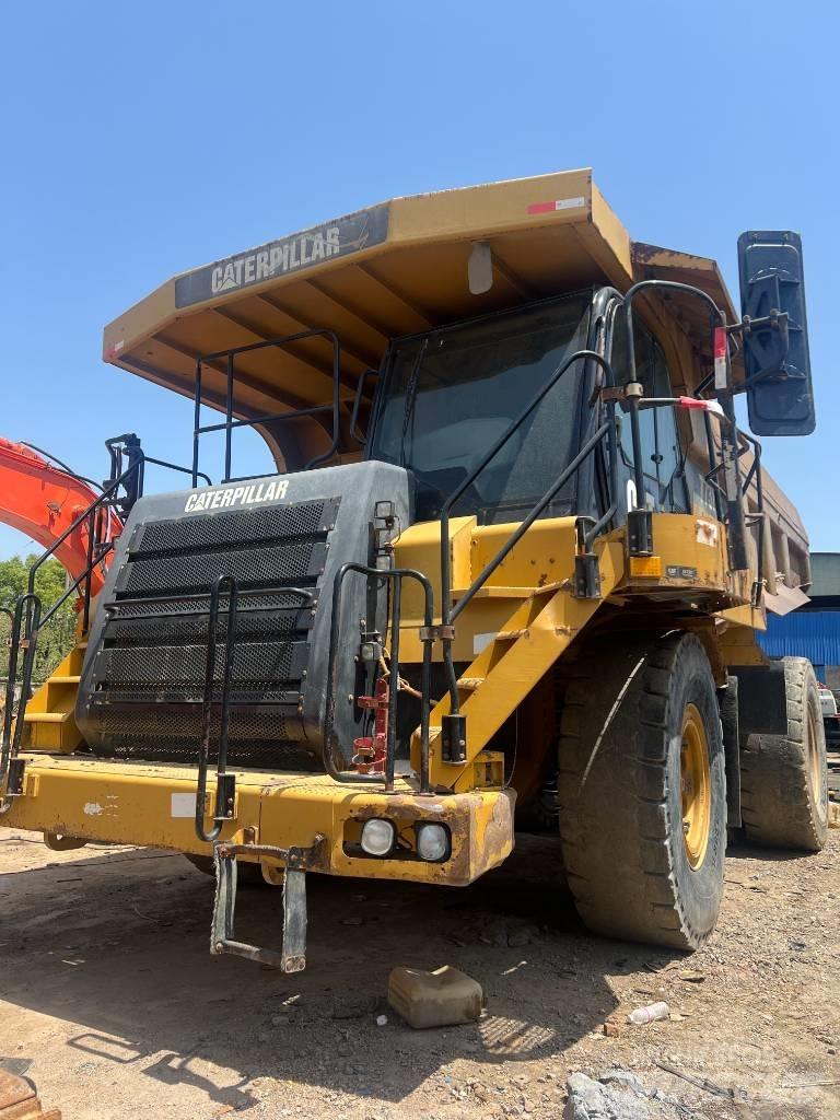 CAT 773F Άκαμπτα Dumper με ανατρεπόμενο κάδο
