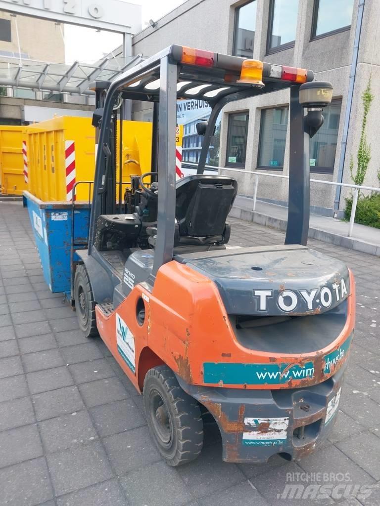 Toyota 8 FDF 25 Πετρελαιοκίνητα Κλαρκ