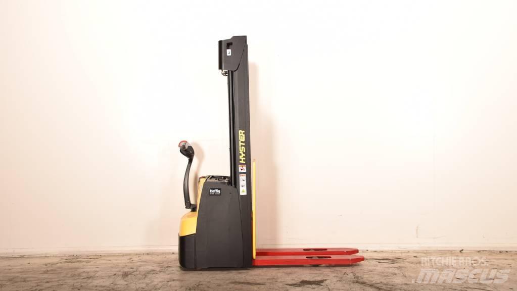 Hyster S 1.2 Παλετοφόρα πεζού χειριστή με ιστό