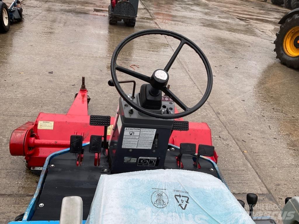 Iseki SF300 Χορτοκοπτικά με καθιστό χειριστή