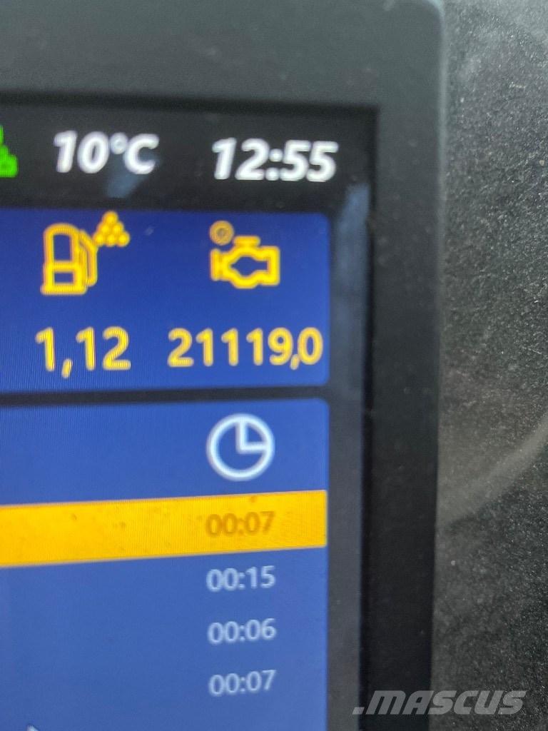 Komatsu 901 XC Θεριζοαλωνιστικές μηχανές