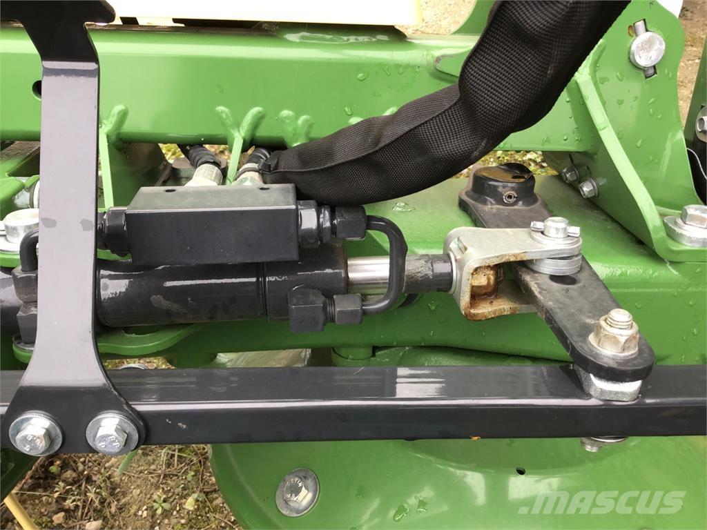 Krone Vendro 820 Τσουγκράνες και χορτοξηραντικές μηχανές