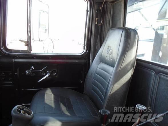 Mack RD600 Φορτηγά ανατροπή με γάντζο
