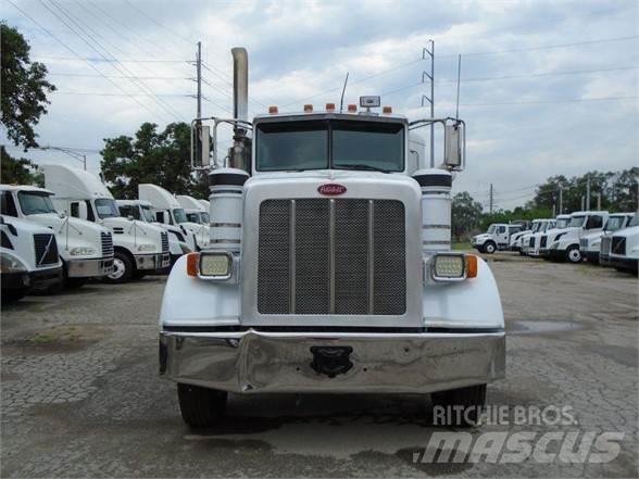 Peterbilt 367 Τράκτορες